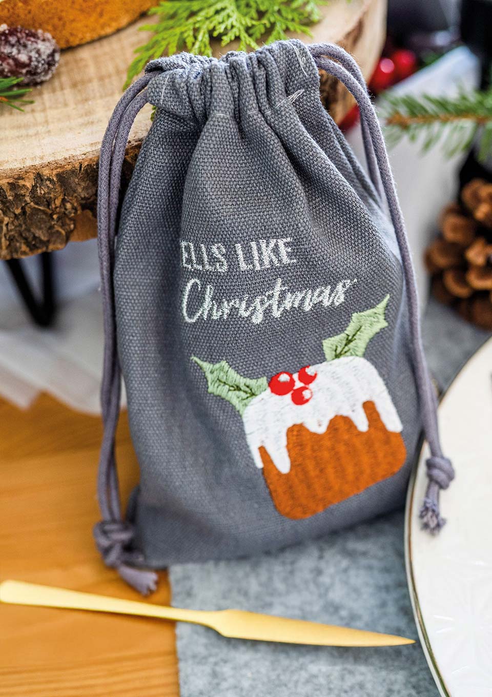 Geschenksäckchen Weihnachten – Blau Grau mit Bestickung – 6er Set