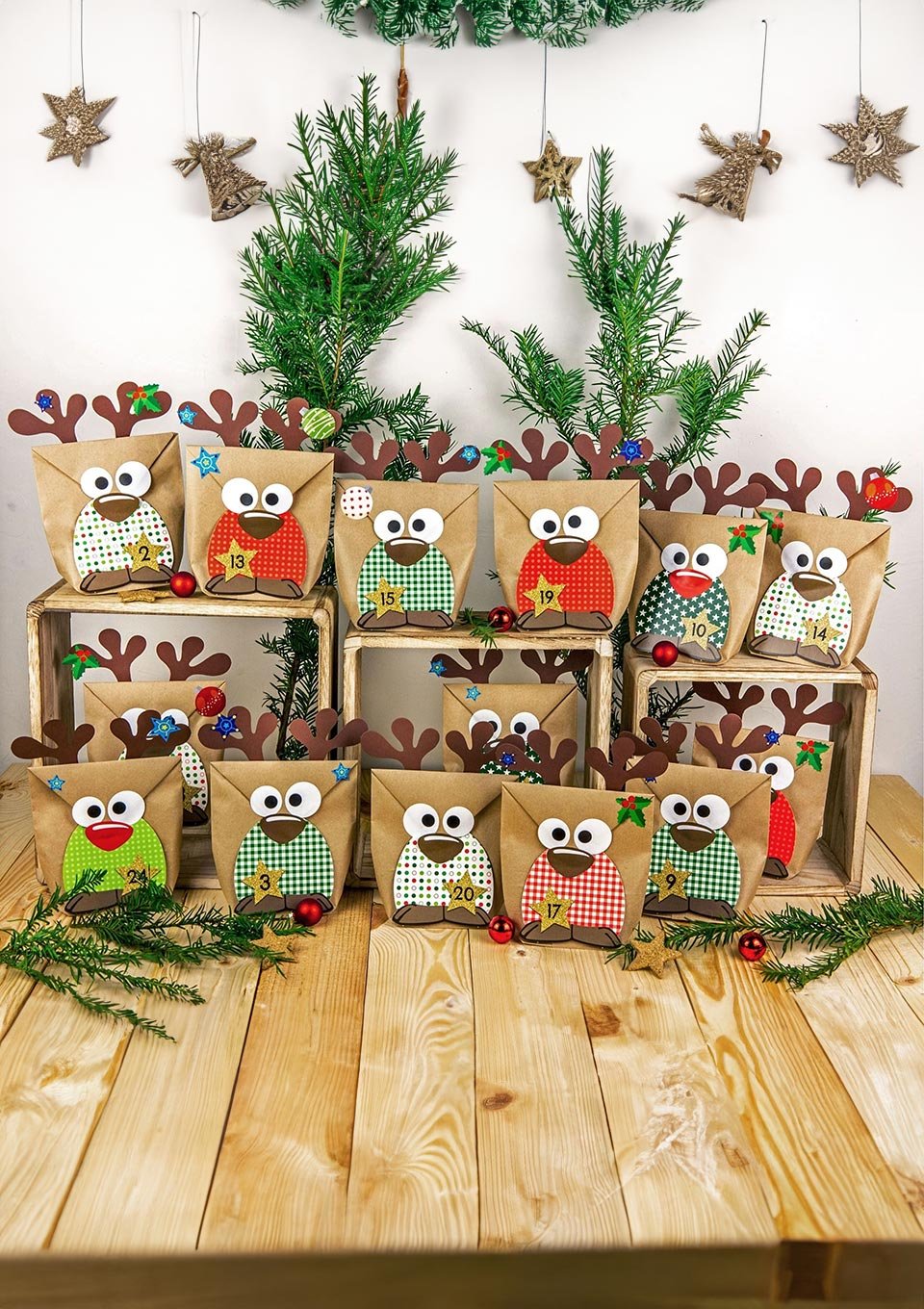 Papierdrachen DIY Adventskalender Tüten zum Befüllen "Rentiere mit roten Bäuchen" - tiny - boon.com