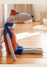 ava&yves Kuscheltier Hund "Cosmo" mit Shirt in rost - tiny-boon.com
