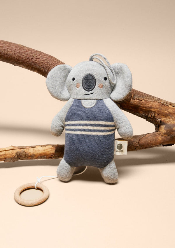 ava&yves Strickspieluhr "Koala" in blau - tiny-boon.com