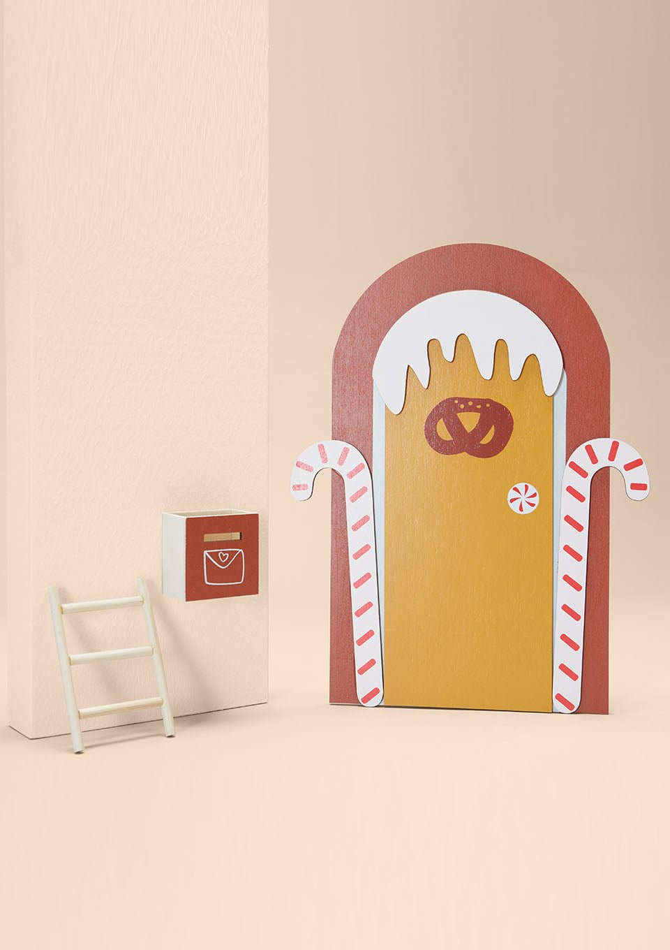 Fabelab Wichteltür aus Holz "Gingerbread House" - tiny-boon.com